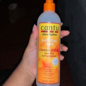 CANTU- comback curl next day spray